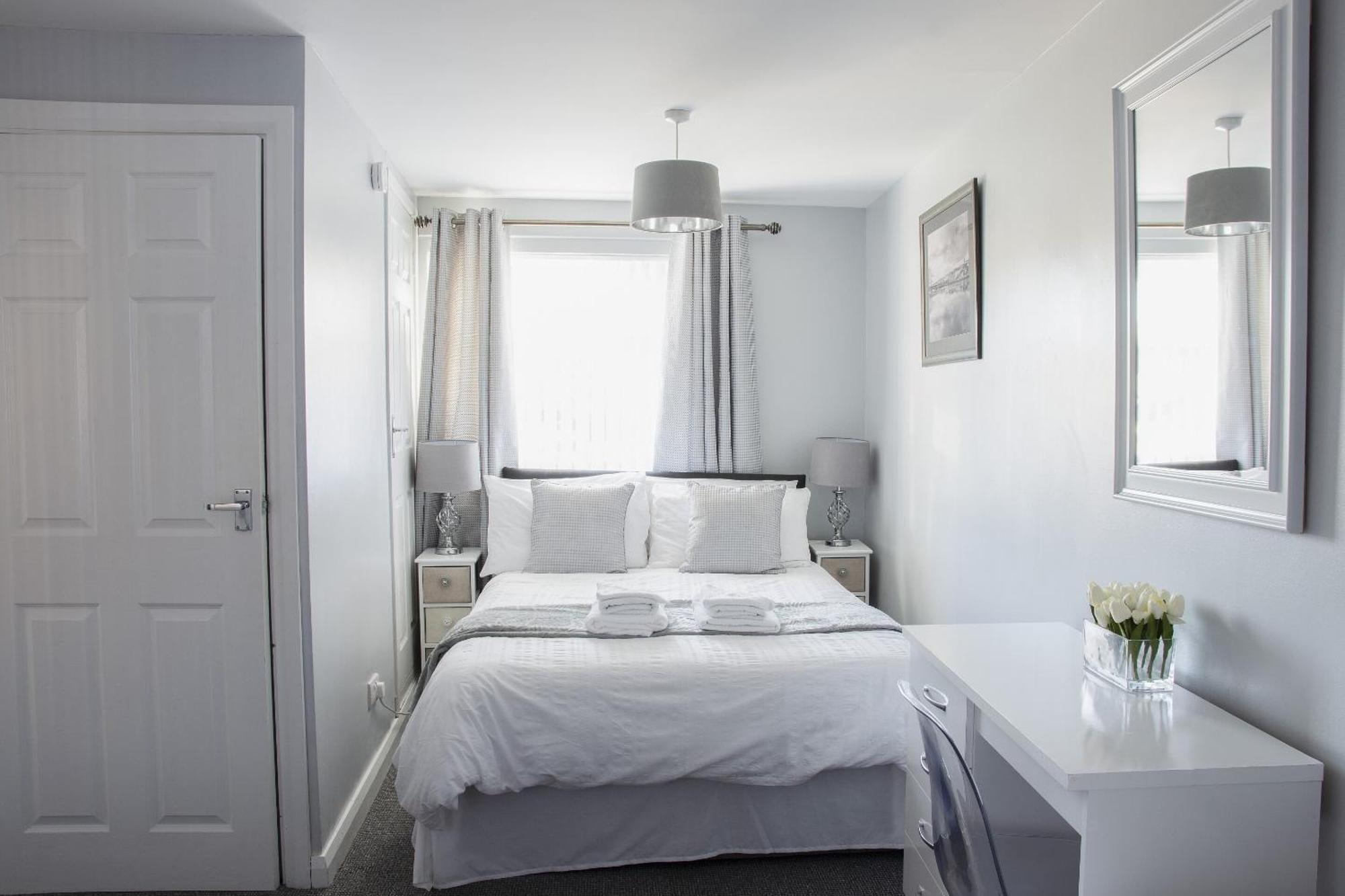 Bishop Gate Bnb Лондондерри Экстерьер фото